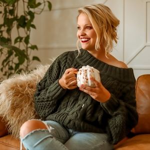 Meet your Posher, Cara